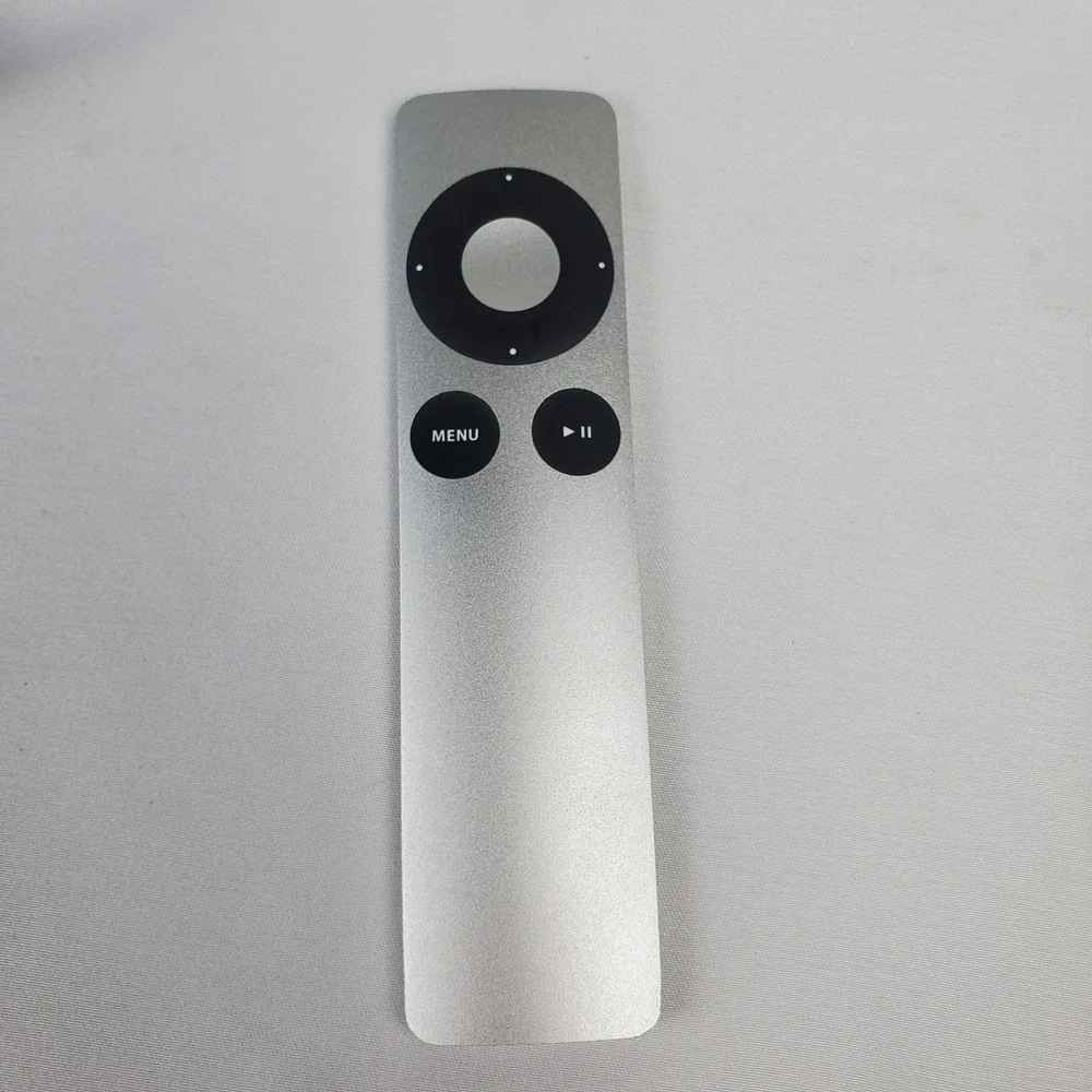 Apple TV 3rd Gen Rev A A1469 1080p HD Media Streamer W/ Remote and Cable WORKING